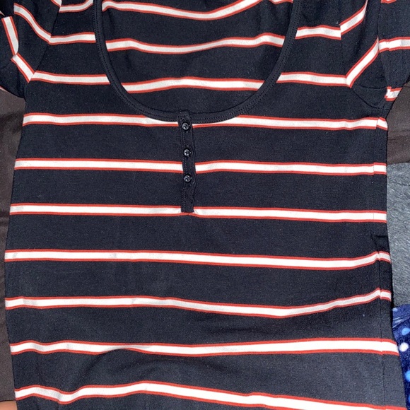 black white a red midsleve - Picture 2 of 3